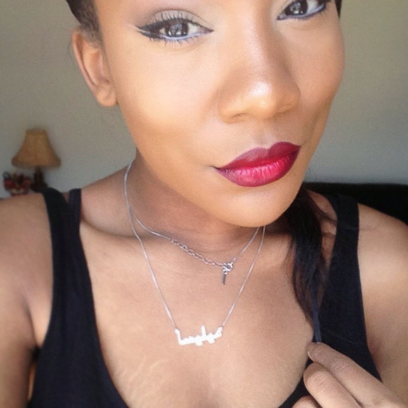 Meet your Posher, Melissa - Picture 1 of 1